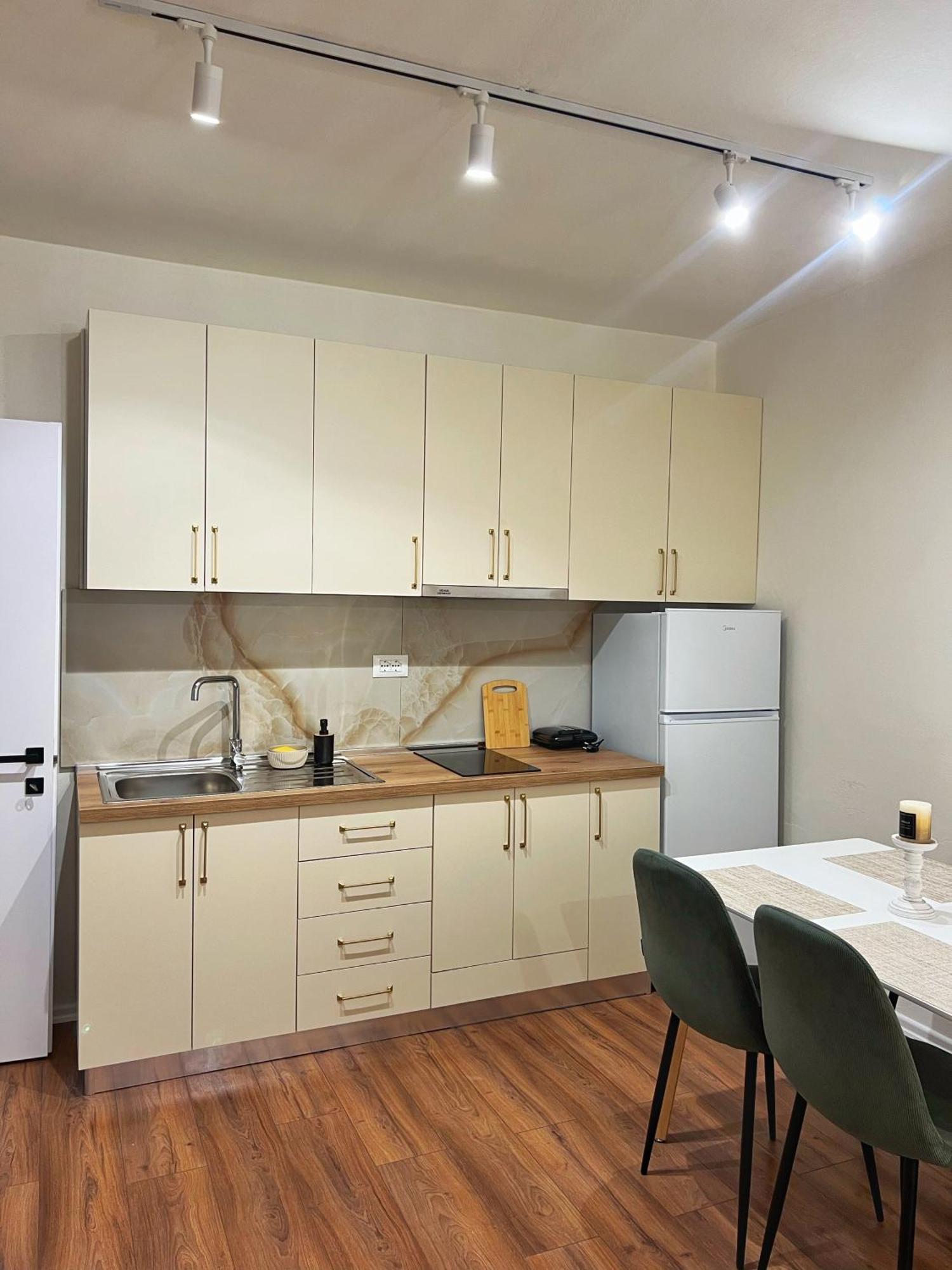 Boho Cane Apartment Tiranë Luaran gambar